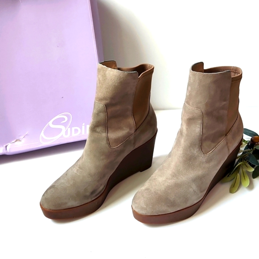 Sundini Booties size 8½